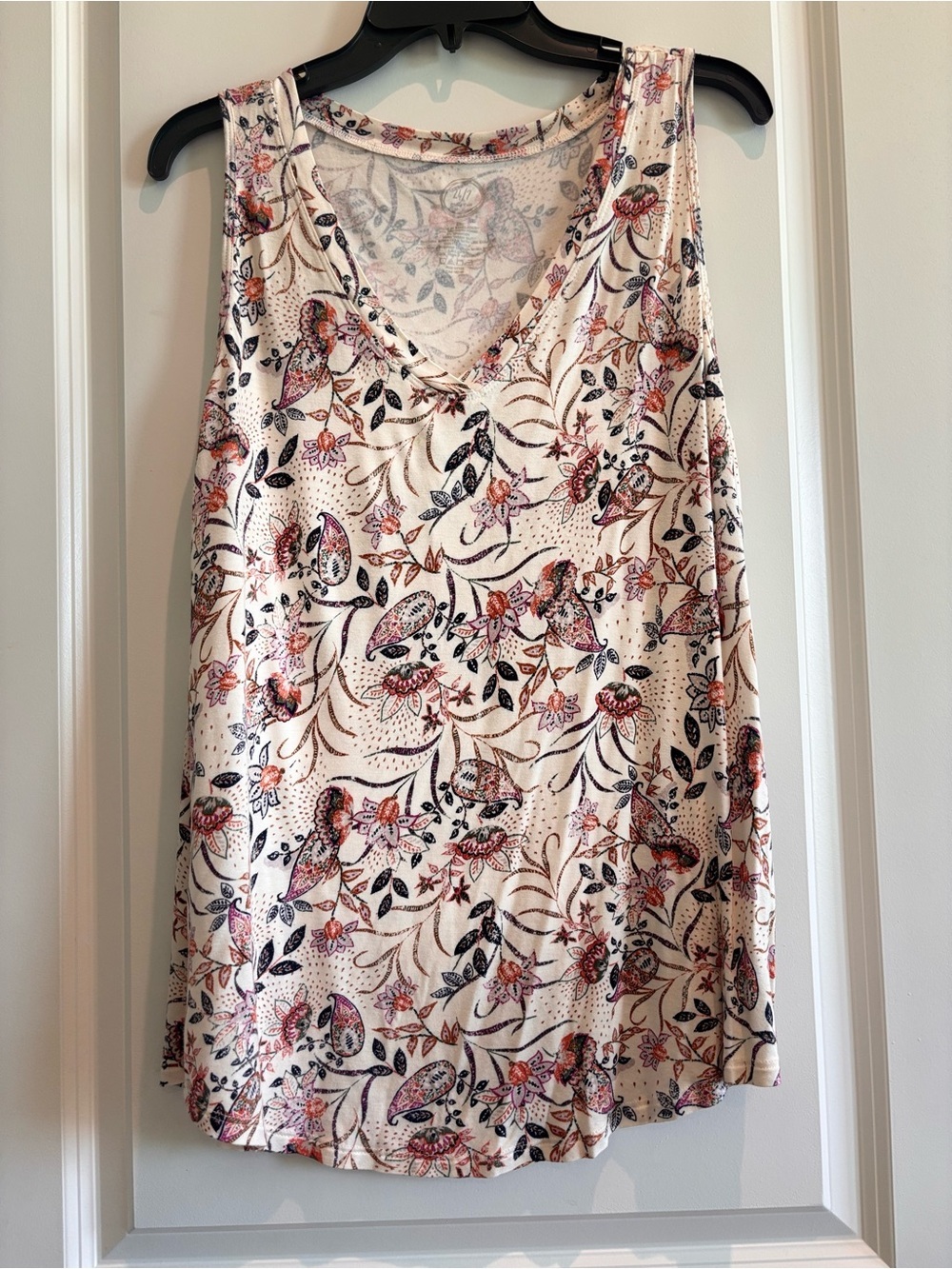 Maurices 0X Floral Paisley V Neck Swing Tank Top NWOT